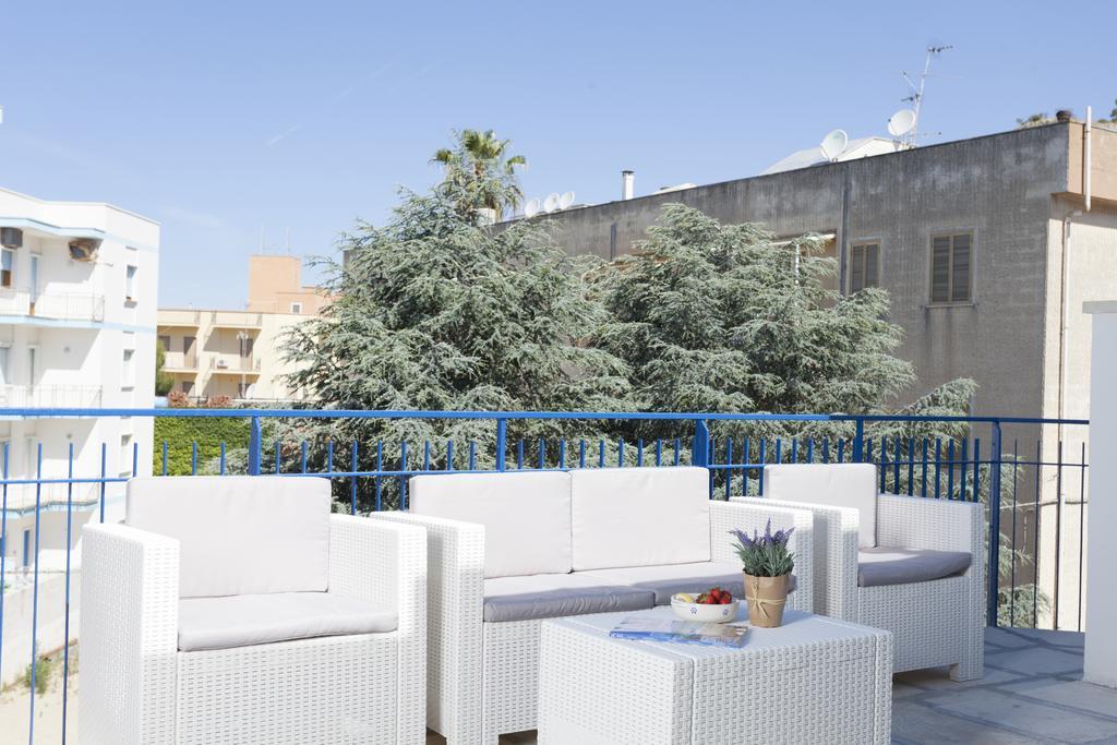 Guest house Costa Azzurra 3*